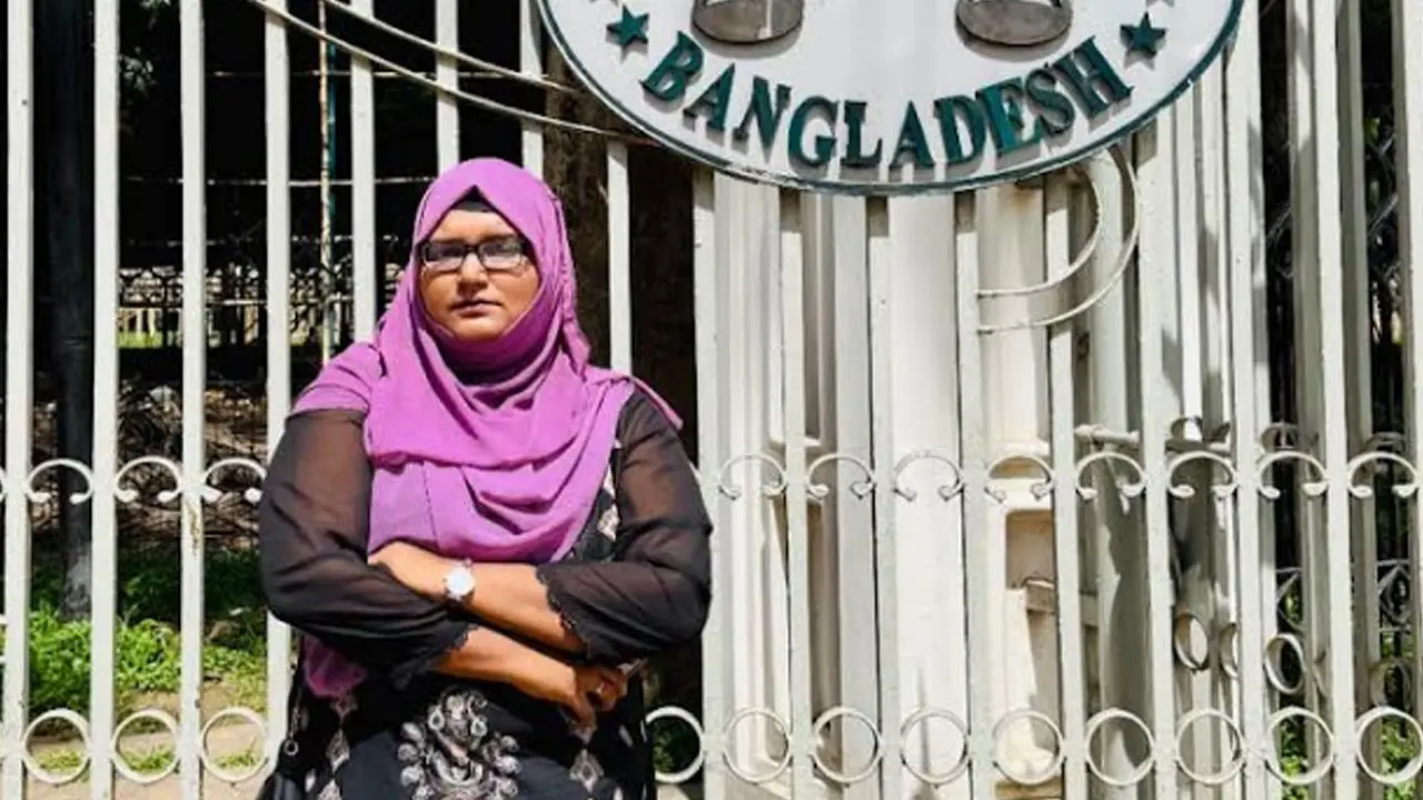 ছাত্রদল নেত্রীকে ছাত্রত্ব ফিরিয়ে দিতে আদালতের নির্দেশ