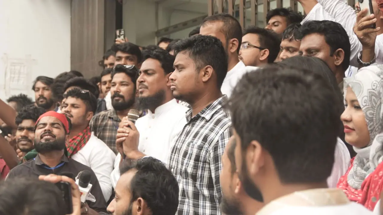এনসিপি বাংলাদেশে নতুন রাজনীতির সূচনা করতে চায় : আখতার হোসেন