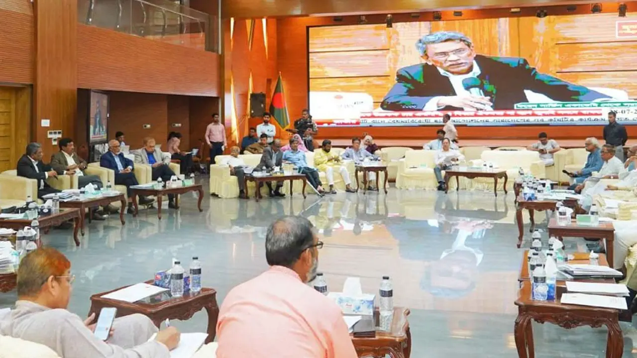 হঠাৎ ফায়ার এলার্ম, কিছু সময় স্থগিত ছিল ঐকমত্য কমিশনের আলোচনা