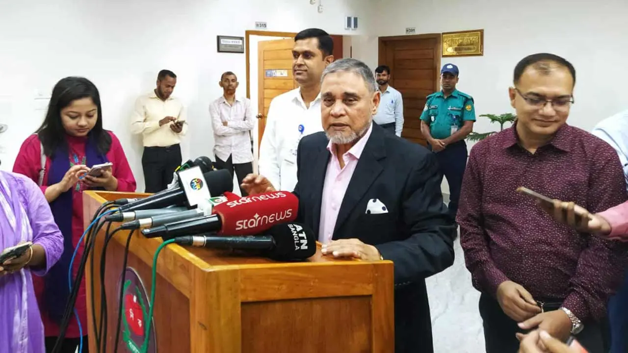 বিগত তিন নির্বাচনকে ‘বৈধ’ বলা পর্যবেক্ষকদের সুযোগ দেওয়া হবে না : সিইসি