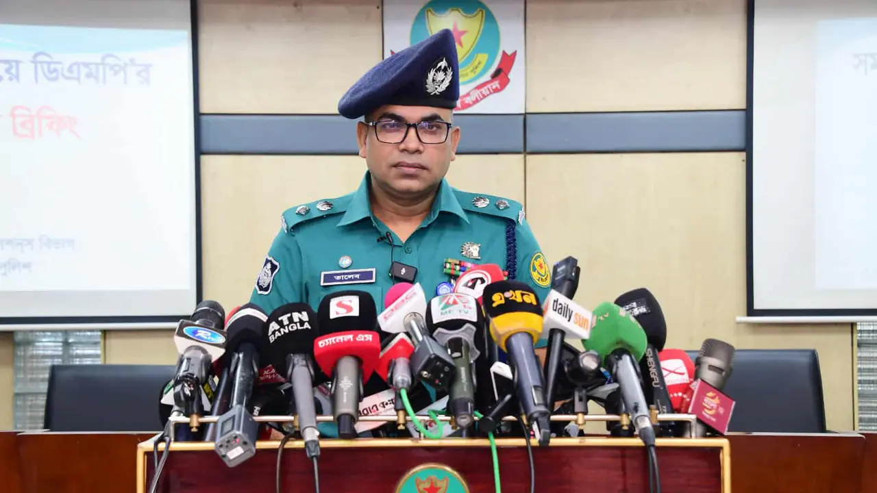 প্রতি মাসে ঢাকায় ২০ হত্যা ও ৫ ডাকাতি