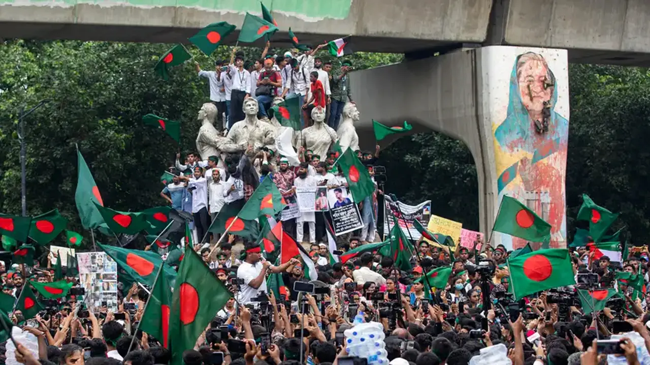 হাসিনা-পরবর্তী বাংলাদেশের রাজনীতিতে বিভক্তি প্রকট
