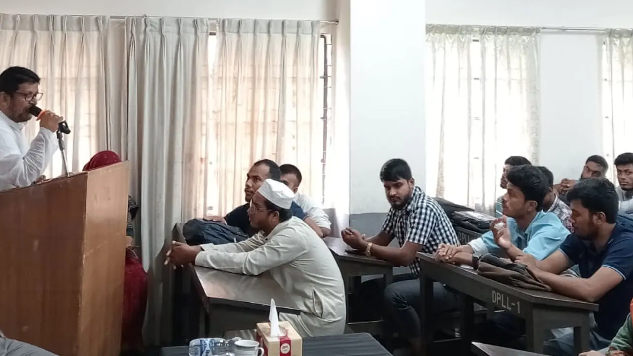 ঢাবিতে জুলাই স্মৃতিচারণ ও আলোচনা সভা অনুষ্ঠিত