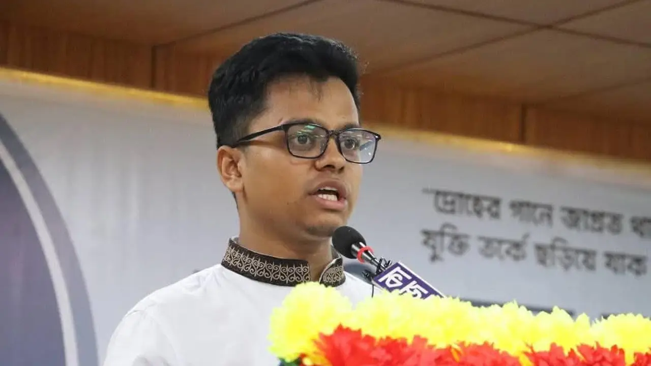 আবারও কোনো এক ‘৩৬ জুলাই’ দেশটাকে বাঁচাতে আসবে : ঢাবি শিবির সভাপতি 