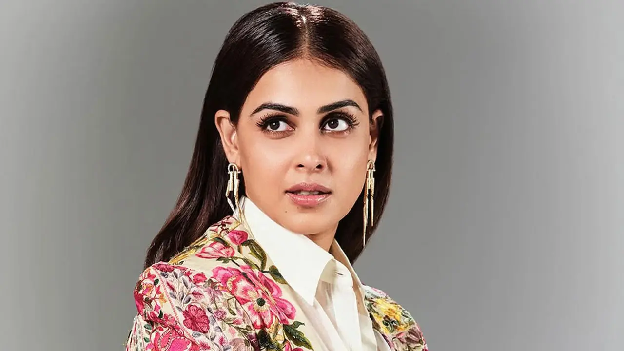 ১৩ বছর পরও ভালোবাসা পাবেন ভাবেননি জেনেলিয়া