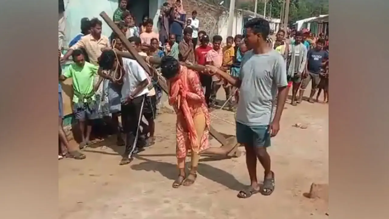 বংশের মধ্যেই বিয়ে, লাঙলে বেঁধে গ্রামে ঘোরানো হলো স্বামী-স্ত্রীকে