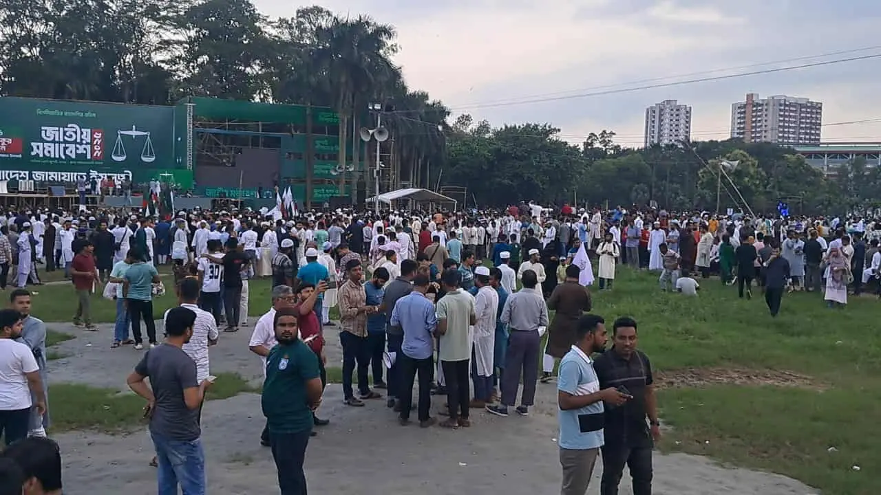 জামায়াতের সমাবেশে যোগ দিতে ঢাকায় আসছেন নেতাকর্মীরা