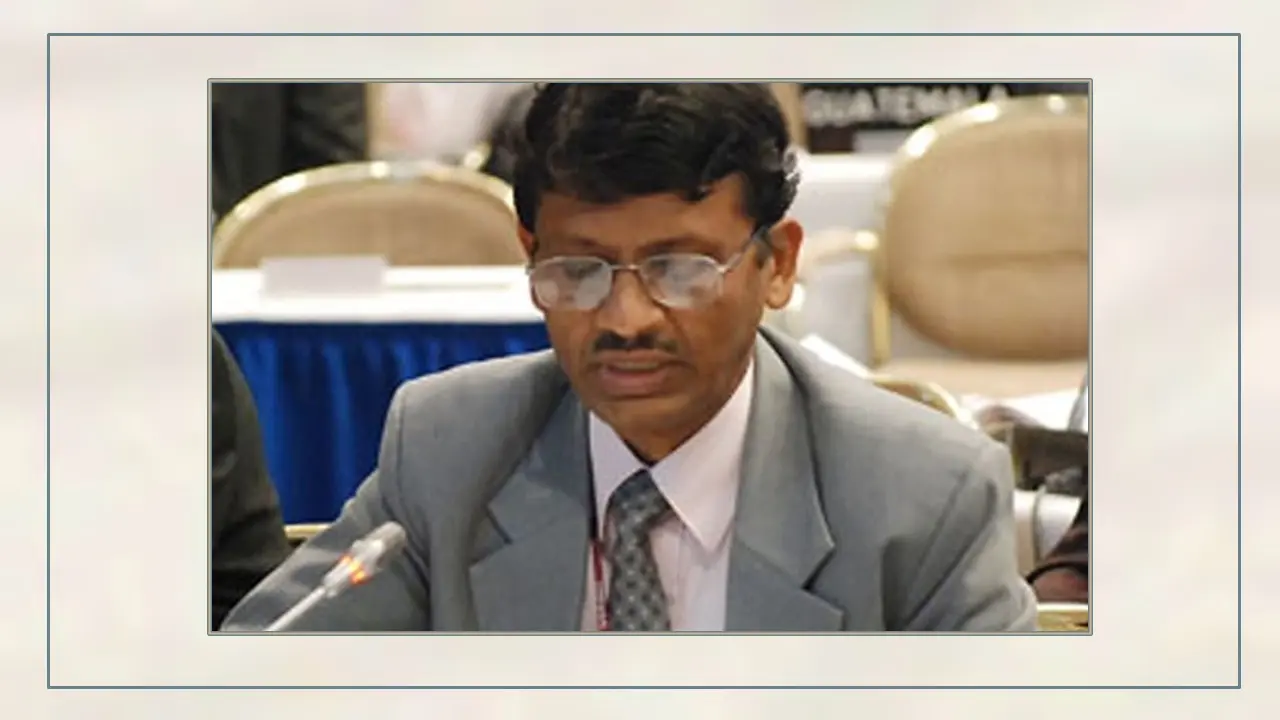 সাবেক সচিব মিহির কান্তিসহ ১৩ জনের বিদেশ গমনে নিষেধাজ্ঞা, এনআইডি ব্লক