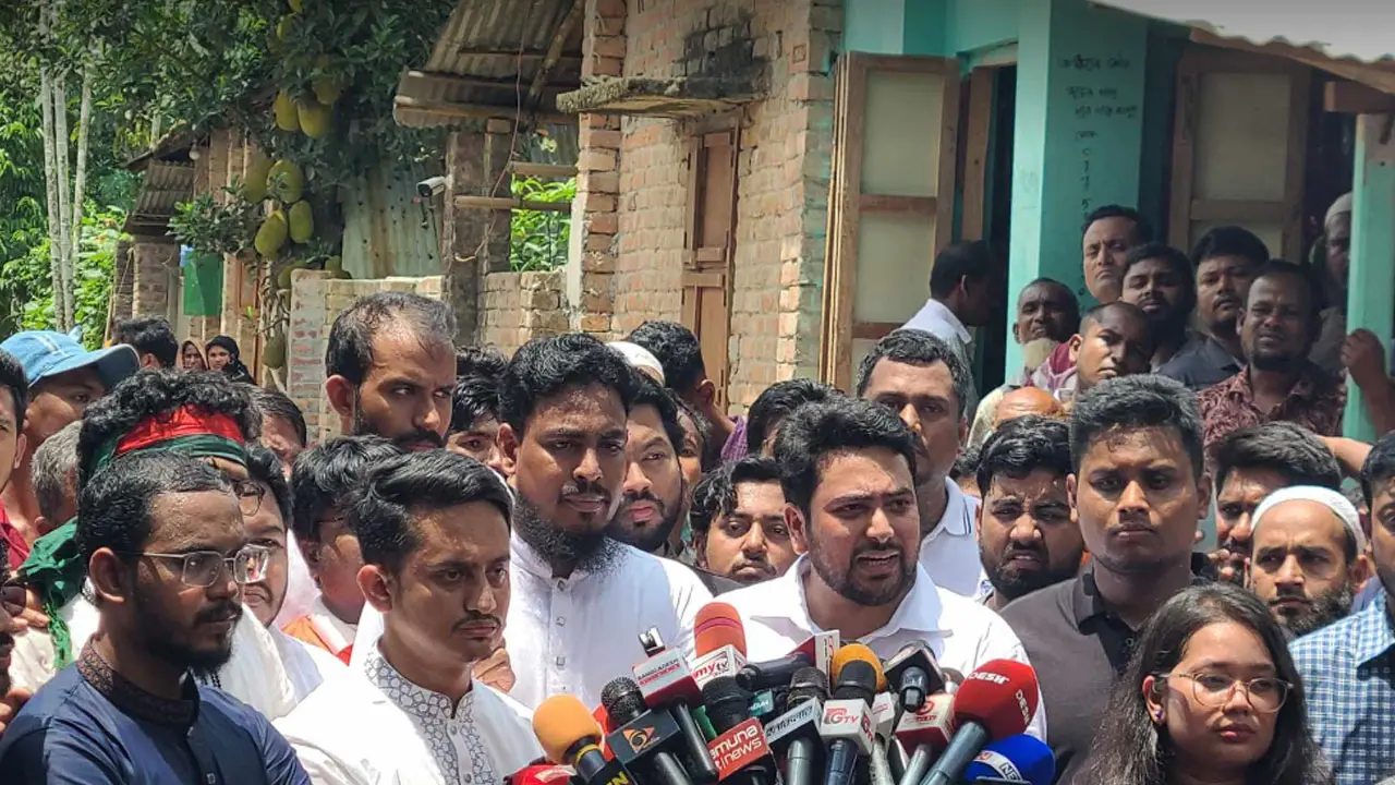 জুলাই ঘোষণাপত্র ও সনদ আমরা আদায় করে ছাড়ব : নাহিদ ইসলাম