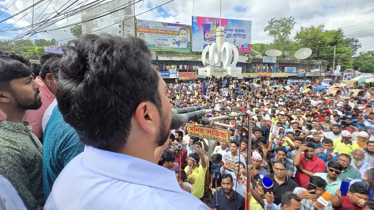 ফ্যাসিস্ট সরকারের পতন হলেও মাফিয়াতন্ত্র শেষ হয়নি : নাহিদ