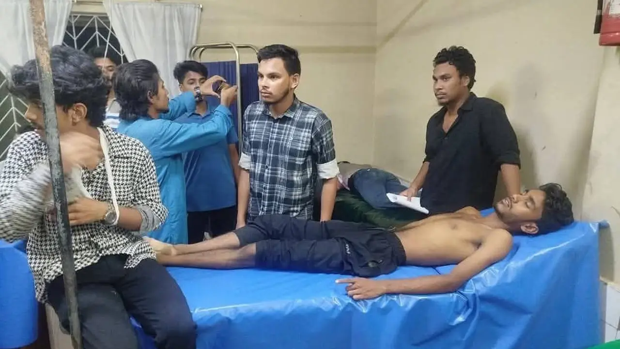 পটিয়ায় বৈষম্যবিরোধী নেতাকর্মীদের সঙ্গে পুলিশের সংঘর্ষ, আহত ৪০