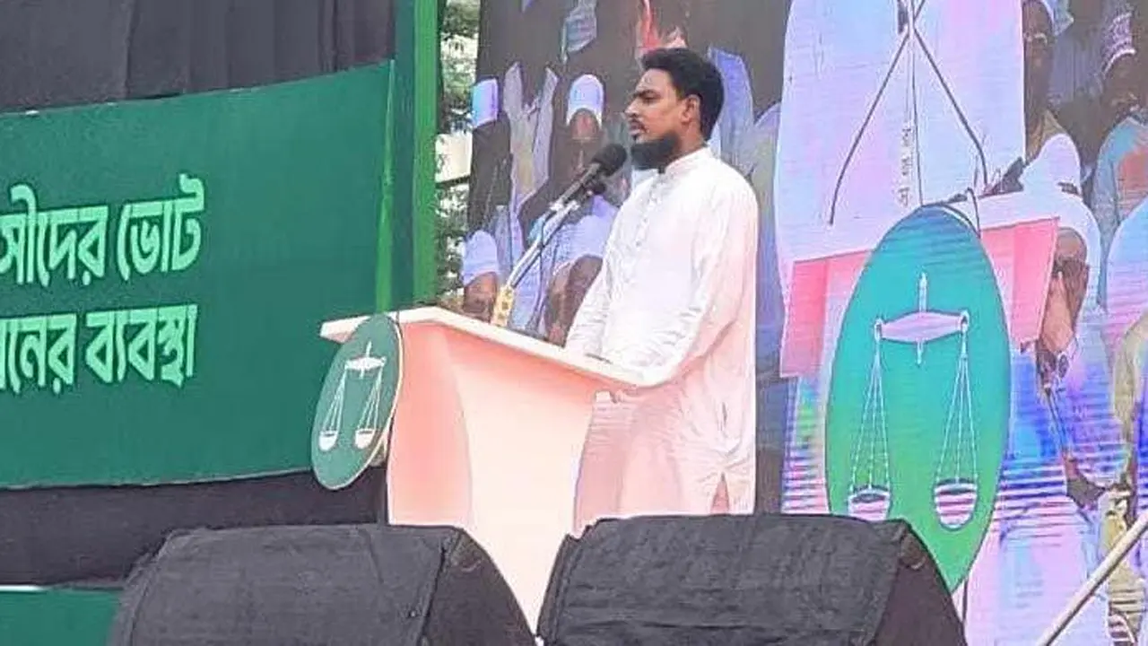 ইসলাম পালনের ন্যূনতম অধিকার তারা দিতে চায়নি : আখতার