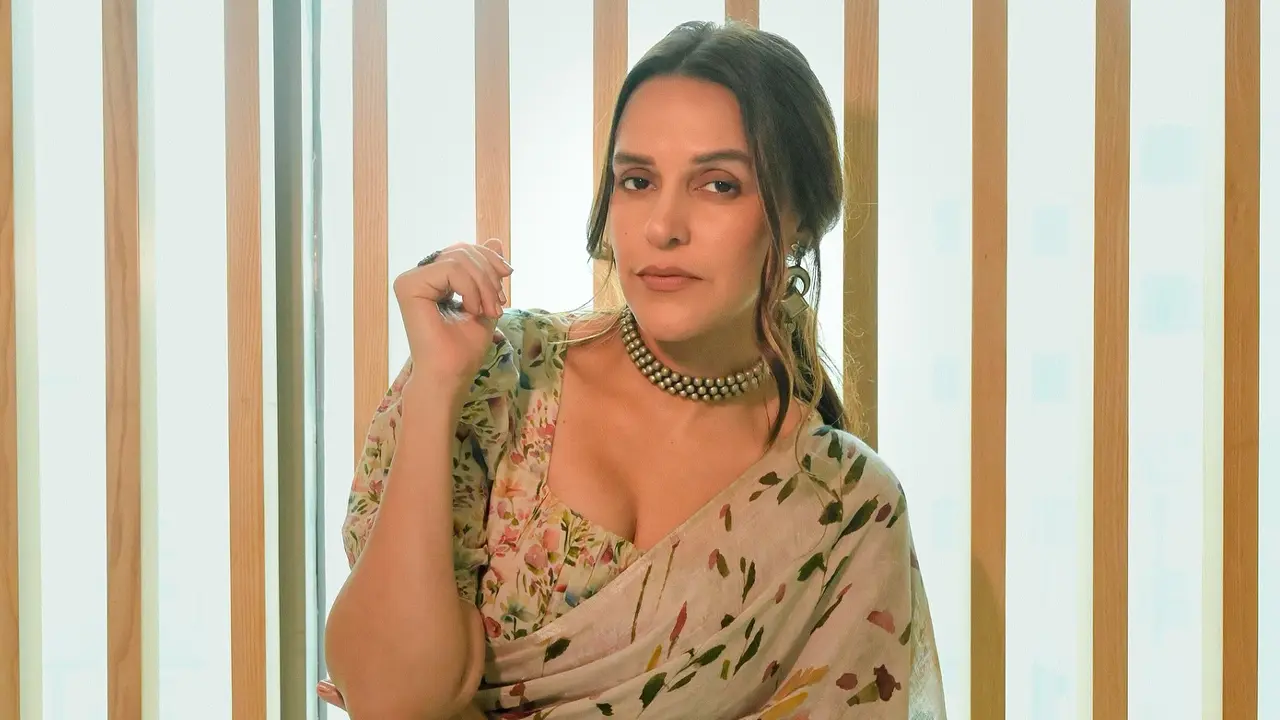 বিয়ের আগেই ‘অন্তঃসত্ত্বা’ হওয়ার বিষয়ে যা বললেন নেহা ধুপিয়া