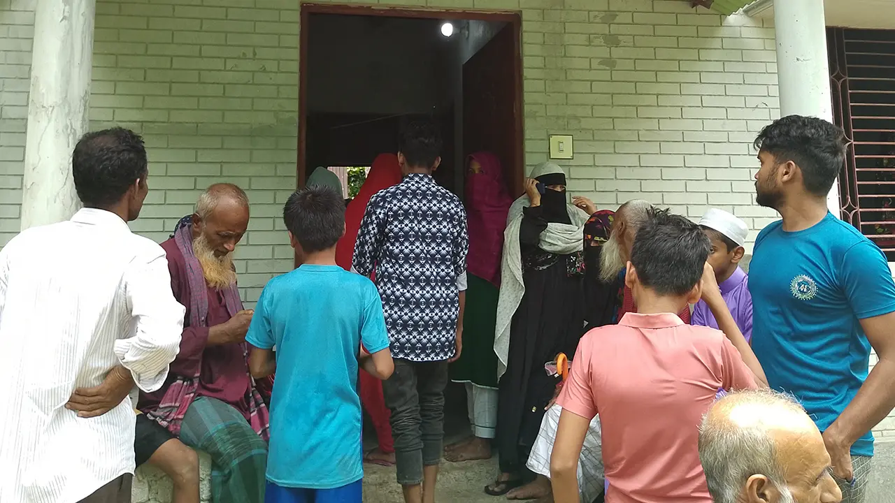 ‎পিরোজপুরে নিজ ঘরে বৃদ্ধাকে গলা কেটে হত্যা