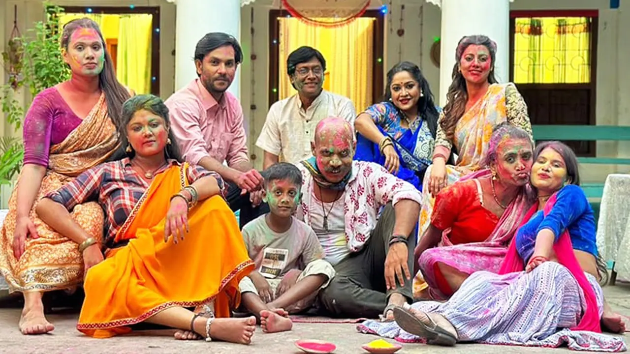পূজায় আসছে ‘রঙবাজার’, তবে সব দর্শকদের জন্য নয়