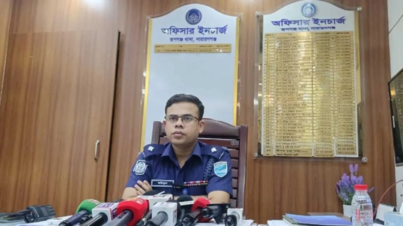 আইফোন কেনার টাকার জন্য গণধর্ষণের নাটক সাজিয়েছিলেন কলেজছাত্রী