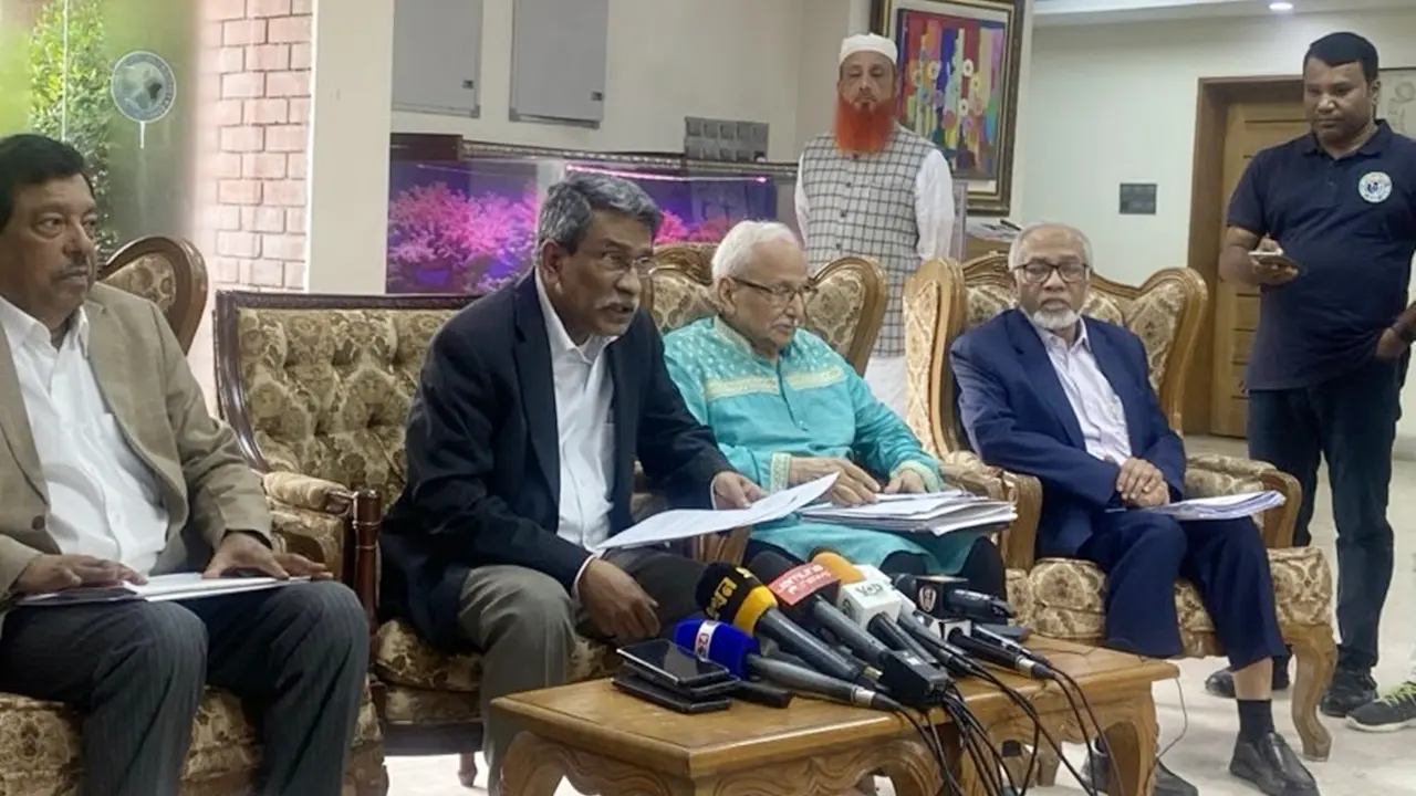 তিন-চতুর্থাংশ দল প্রধানমন্ত্রীর দলীয় প্রধান পদে না থাকার বিষয়ে একমত