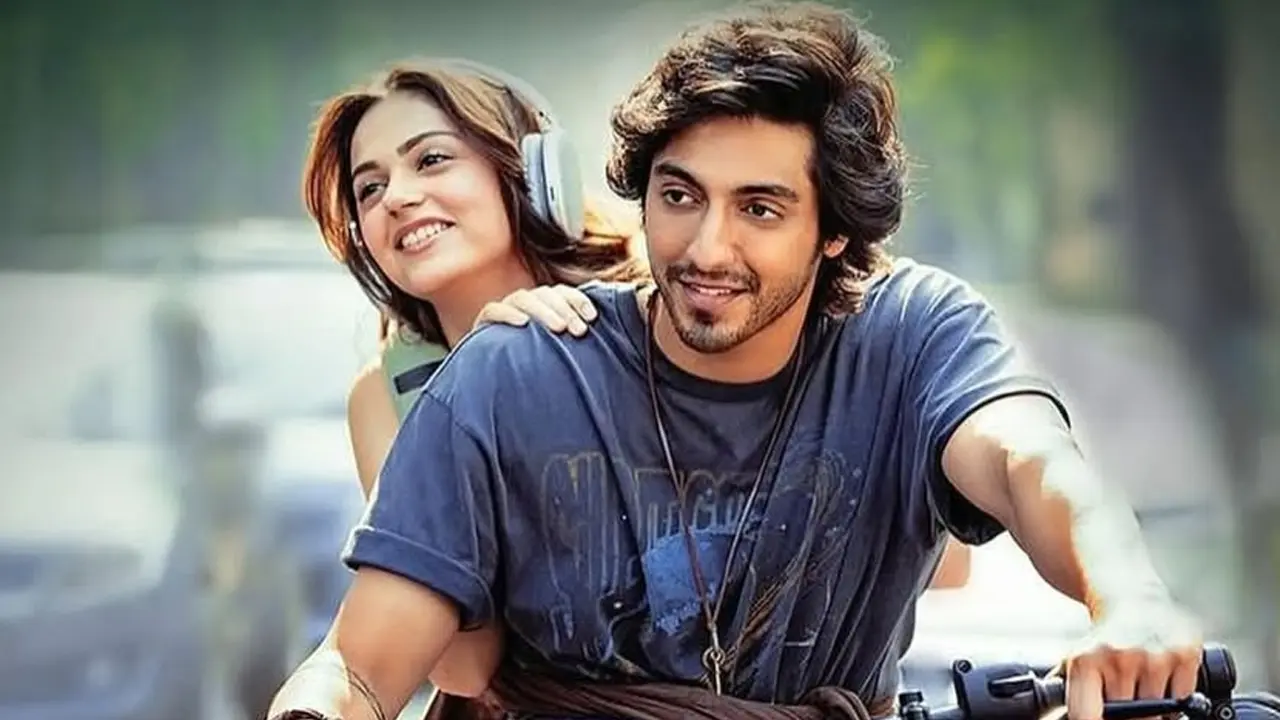 ‘সাইয়ারা’ দেখতে গিয়ে সিনেমা হলে লাইভ কনসার্ট ভক্তদের!