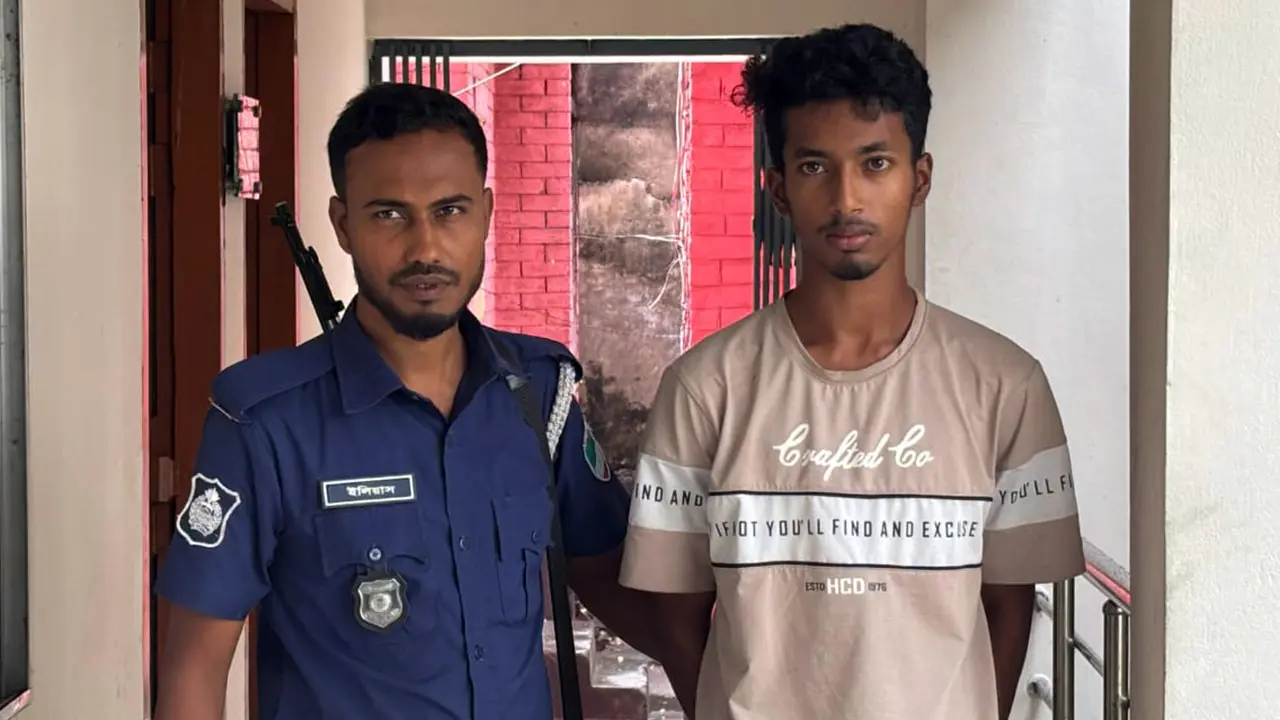 সাতক্ষীরায় সাংবাদিকদের ওপর হামলার ঘটনায় মামলা, গ্রেপ্তার ১