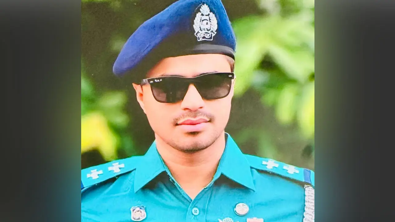 অন্যের স্ত্রী নিয়ে ঘুরতে গিয়ে এসআই ক্লোজড