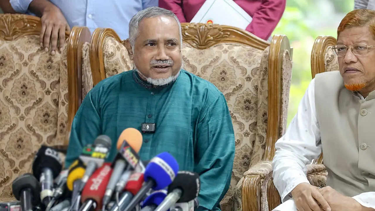‘জুলাই সনদের আইনি ভিত্তি না দিলে কমিশনসহ সরকারের বিরুদ্ধে মামলা করবো’