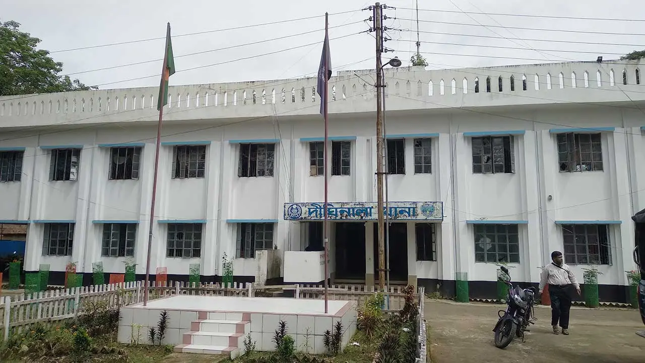 দীঘিনালায় জেএসএস ও ইউপিডিএফের মধ্যে সশস্ত্র সংঘর্ষ