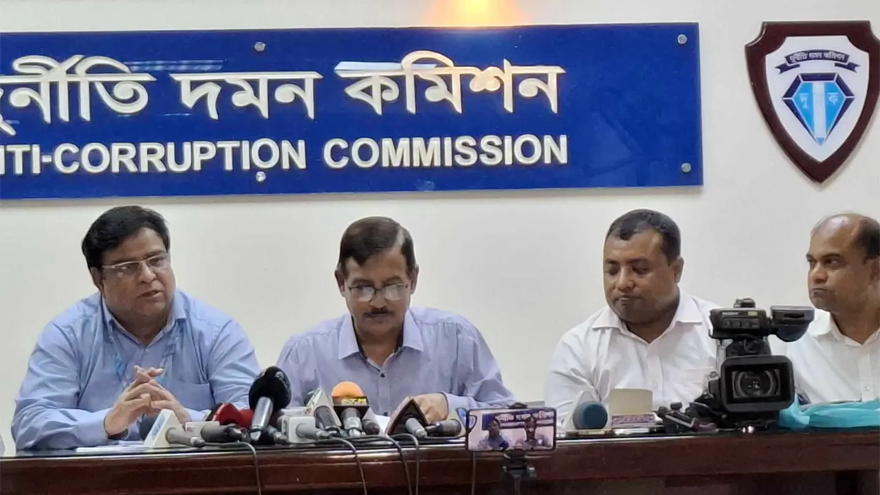 এনবিআর সংস্কার ঐক্য পরিষদের সভাপতিসহ ৬ জনের বিরুদ্ধে অনুসন্ধান শুরু