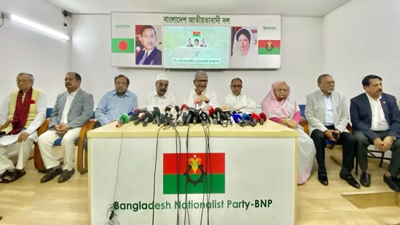 দ্রুত নির্বাচিত সরকারের সঙ্গে কাজ করার ব্যাপারে আশাবাদী চীন : ফখরুল