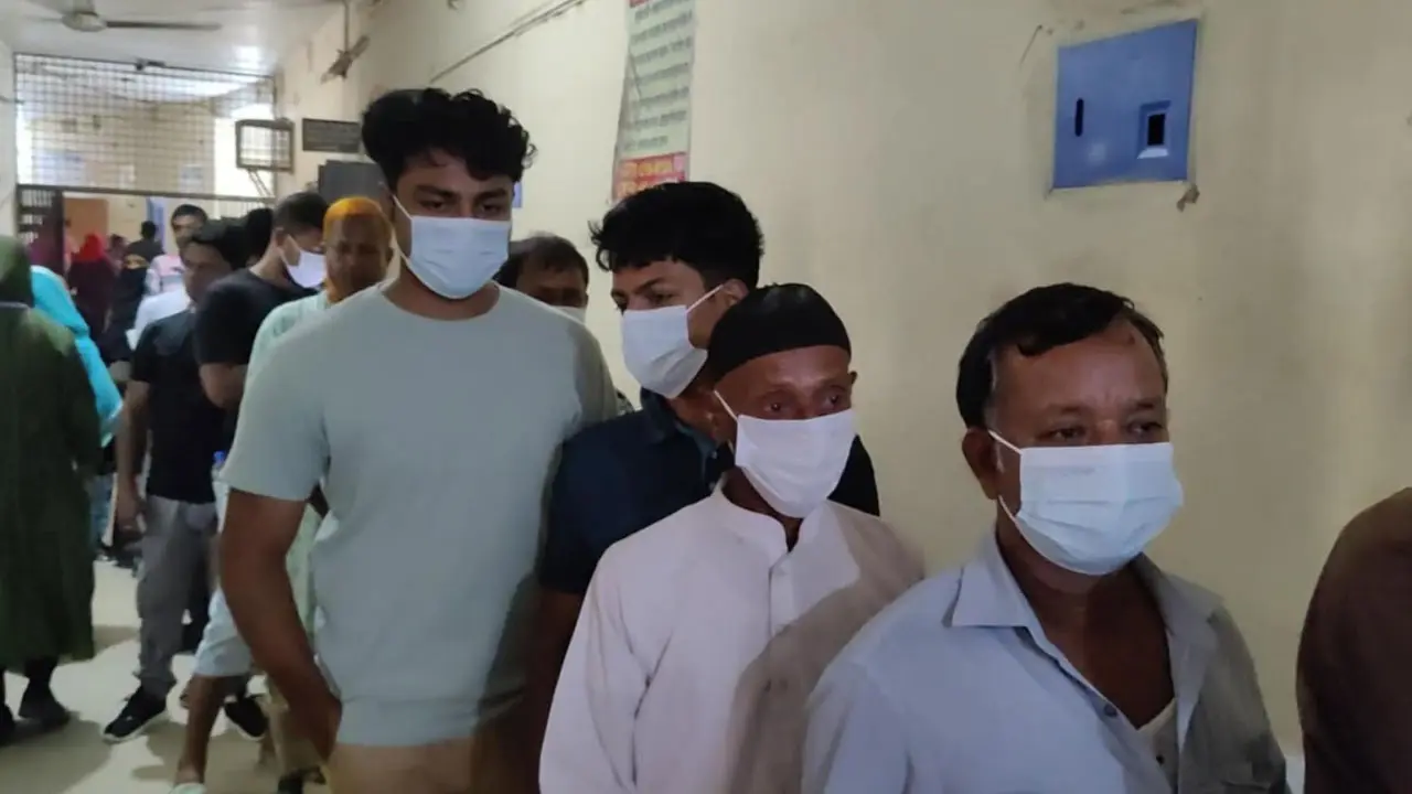 উপসর্গ নিয়ে হাসপাতালে আসছে রোগী, নেই করোনা পরীক্ষার কিট
