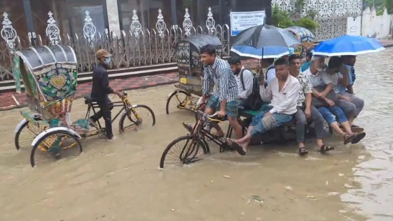 চট্টগ্রামে ১৯ মিলিমিটার বৃষ্টি, সৃষ্টি হয়েছে জলাবদ্ধতা