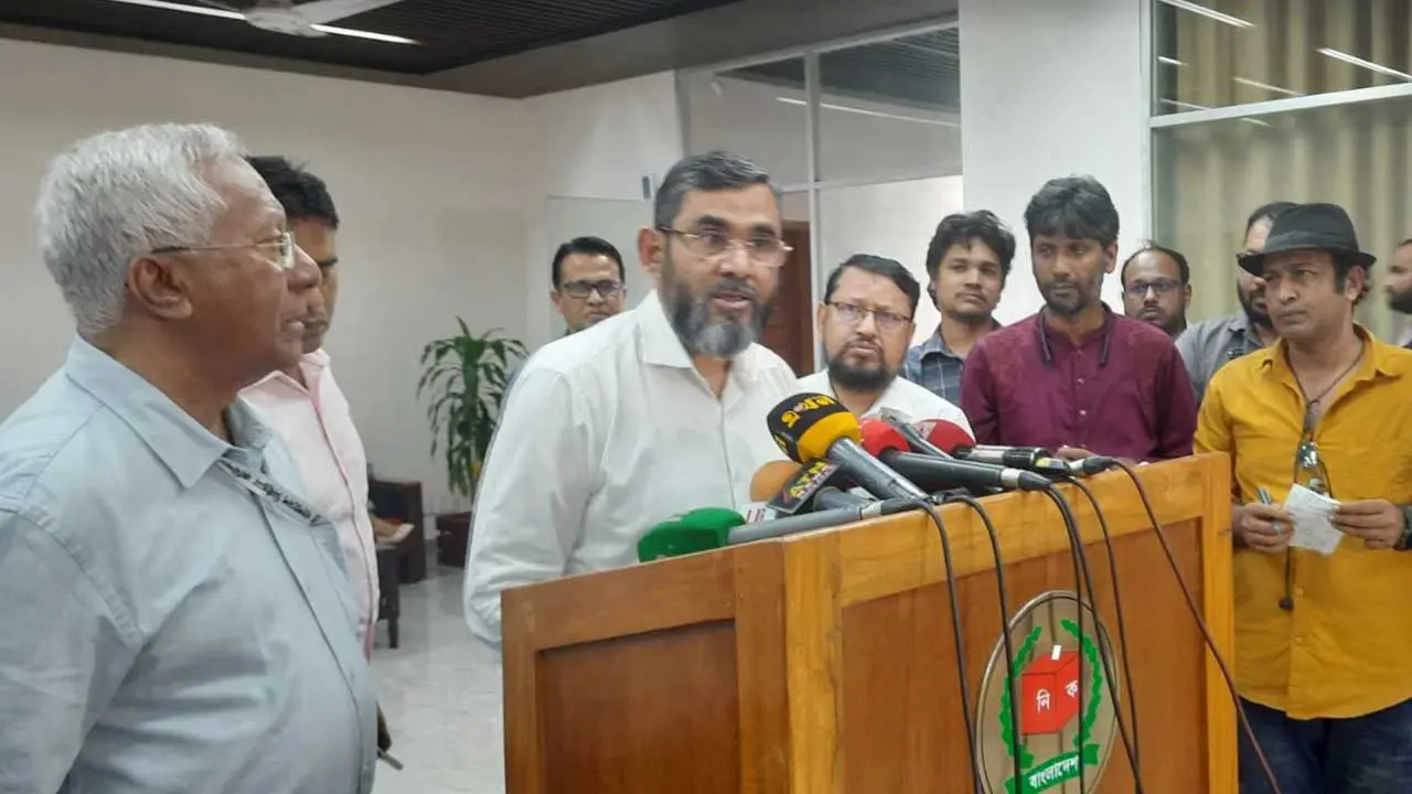 ইসির প্রতীকের তফসিলে দাঁড়িপাল্লা আনতে হবে : সানাউল্লাহ