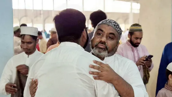 ঈদের আনন্দ ছড়িয়ে পড়ুক আনুগত্য, আত্মত্যাগে