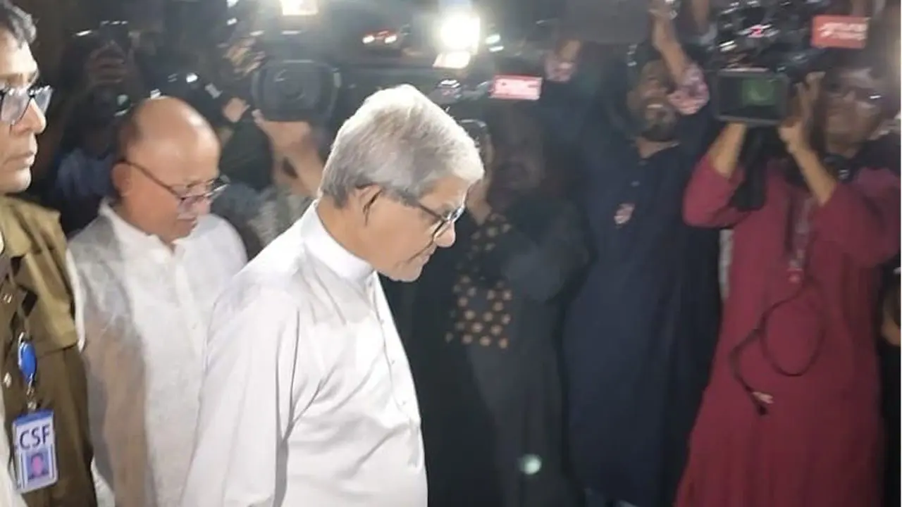খালেদা জিয়ার সঙ্গে ঈদের শুভেচ্ছা বিনিময় বিএনপির স্থায়ী কমিটির