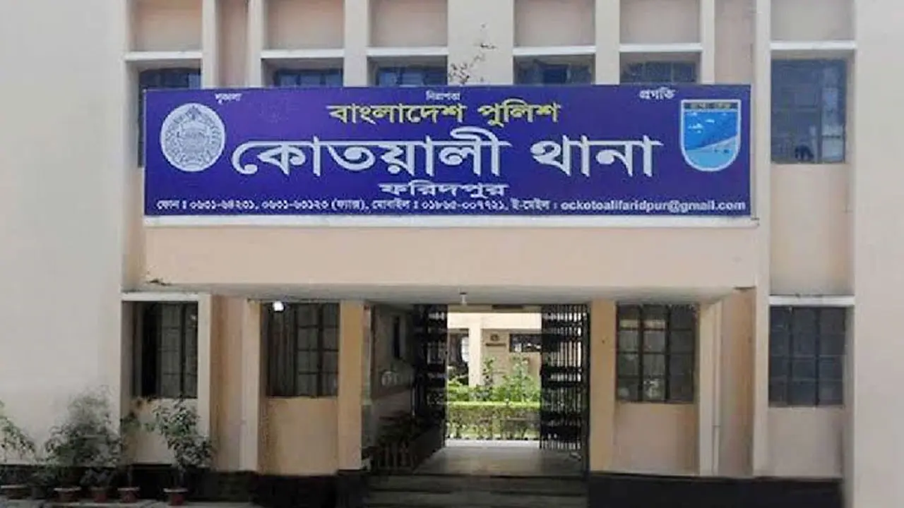 এক কক্ষে স্বামীর মরদেহ, আরেক কক্ষে ঘুমিয়ে ছিলেন স্ত্রী