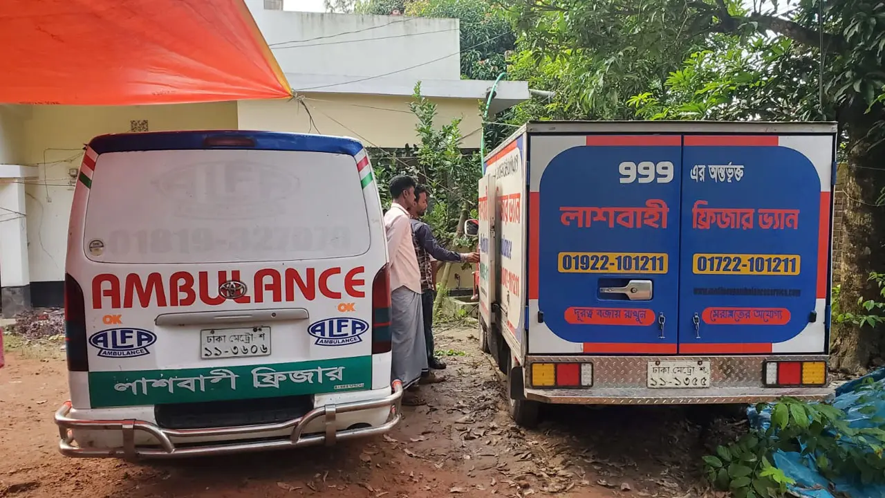 ফ্রিজার ভ্যানে মা-ছেলের নিথর দেহ, অপেক্ষা লন্ডনপ্রবাসী মেয়ের
