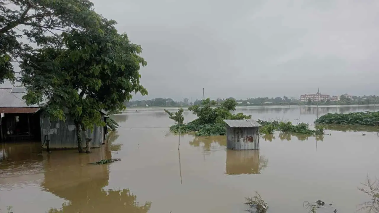 টানা বর্ষণ ও পাহাড়ি ঢলে আখাউড়ায় আকস্মিক বন্যা