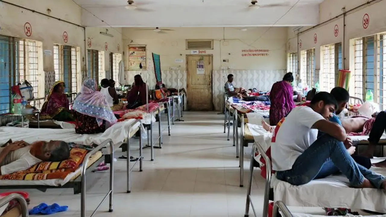 রাজশাহীতে গরমে হাসপাতালে বাড়ছে রোগীর সংখ্যা