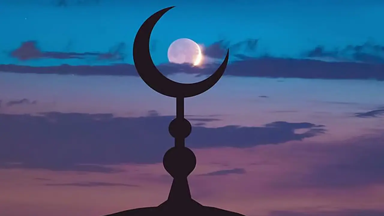 হিজরি নববর্ষ যেভাবে পালন করেন মুসলিমরা