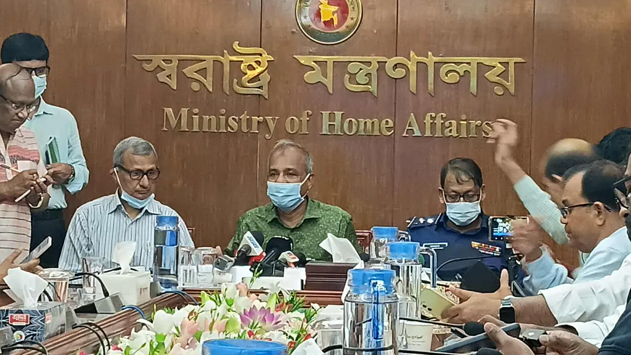 নির্বাচন উপলক্ষ্যে আইনশৃঙ্খলা বাহিনীর প্রস্তুতি রয়েছে