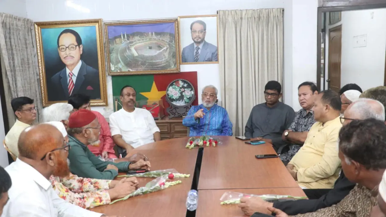 শেখ হাসিনা স্টাইলে একতরফা নির্বাচন করে সরকার পার পাবে না : জিএম কাদের