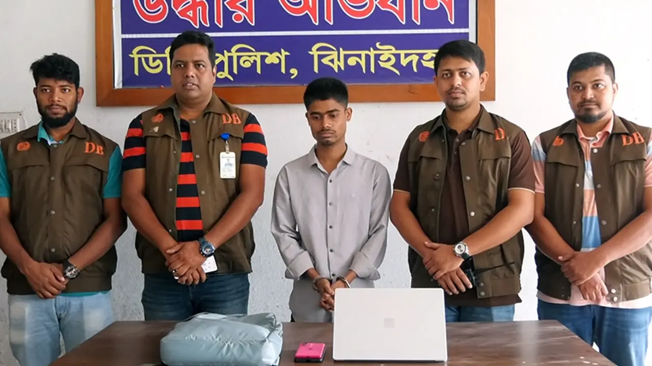 অনলাইন জুয়া সাইটের বাংলাদেশি এজেন্ট গ্রেপ্তার