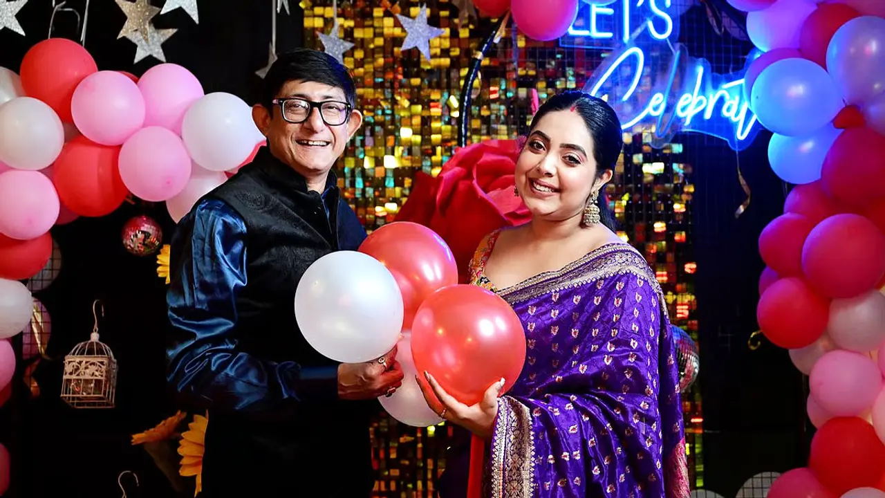 নাইনে পড়া মেয়েটা যে কখন প্রেমিকা থেকে স্ত্রী হয়ে গেল : কাঞ্চন