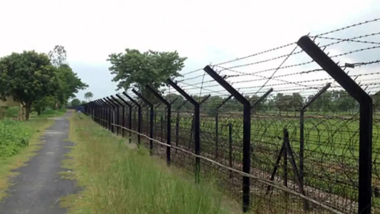 কুলাউড়া সীমান্তে বাংলাদেশিকে গুলি করে মরদেহ নিয়ে গেল বিএসএফ