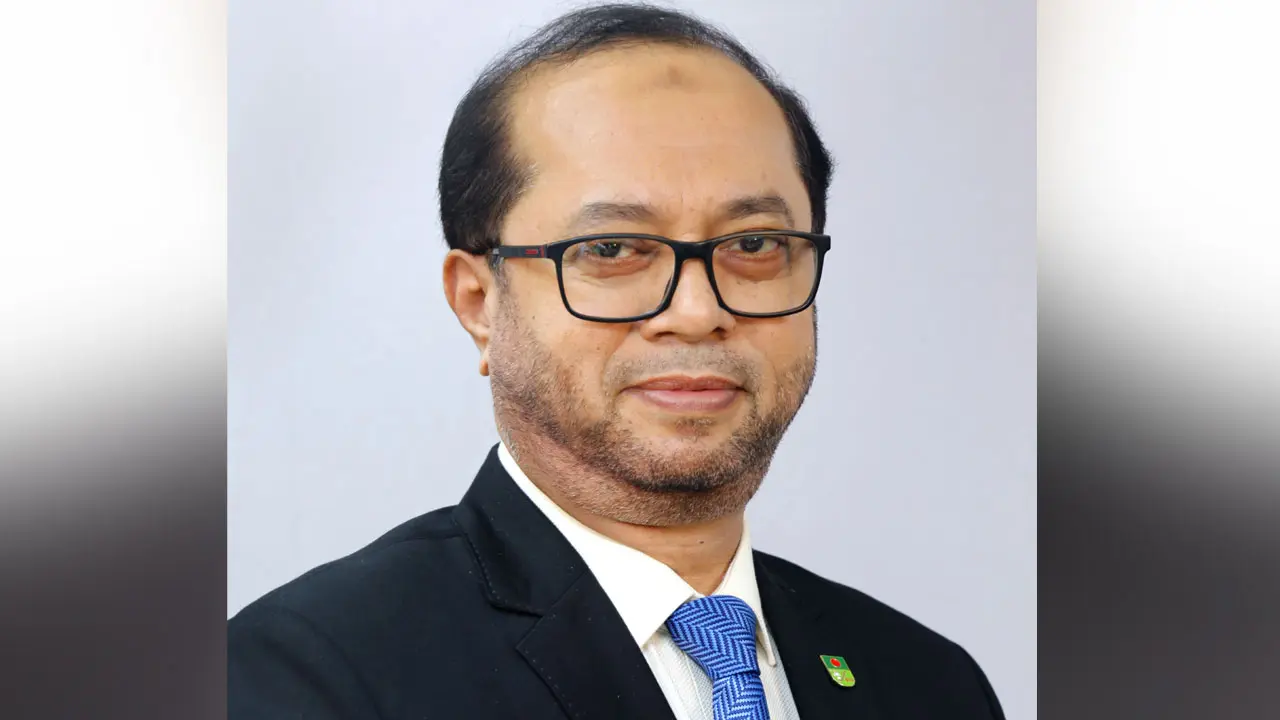 ইসলামী ব্যাংকের সাবেক এমডিসহ ১০ জনের দেশত্যাগে নিষেধাজ্ঞা