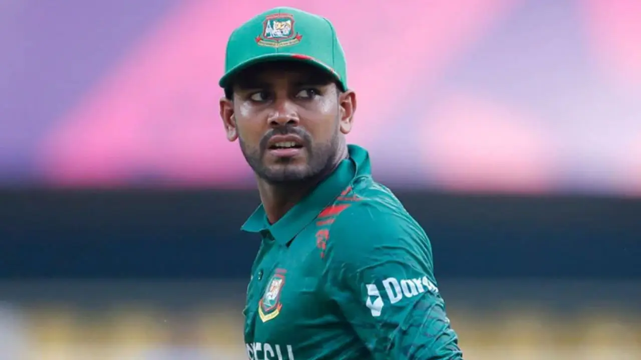 মিরাজ থাকায় সুযোগ পাননি যে ক্রিকেটার, জানালেন প্রধান নির্বাচক