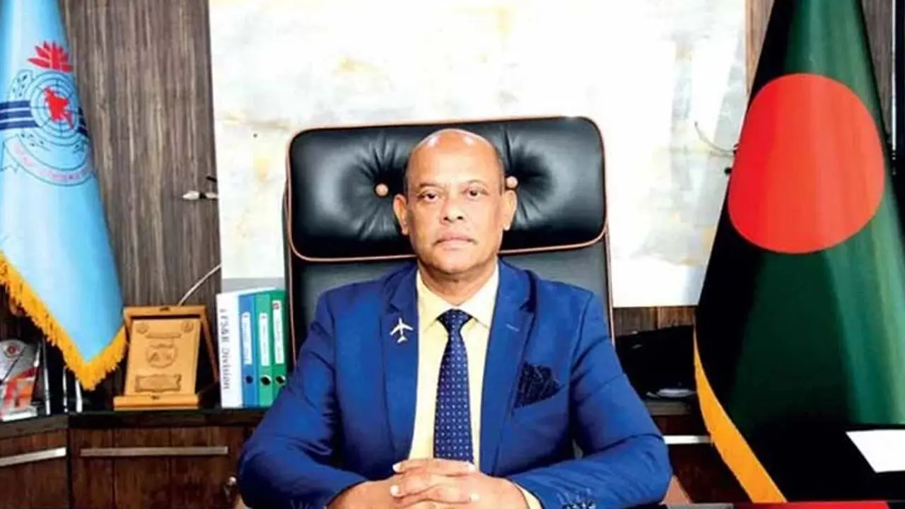 হঠাৎ প্রত্যাহার হলেন বেবিচক চেয়ারম্যান