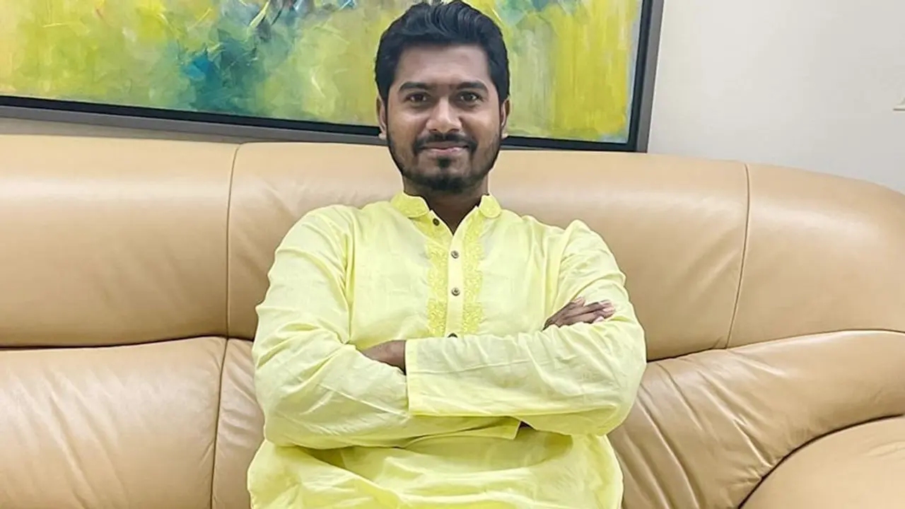 নুরকে অবরুদ্ধ করে রাখার অভিযোগ