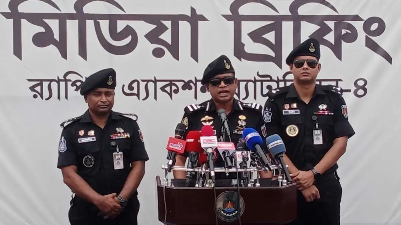 ঢাকায় বেড়েছে গোয়েন্দা নজরদারি, মাঠ পর্যায়ে তীক্ষ্ণদৃষ্টি র‍্যাব-পুলিশের