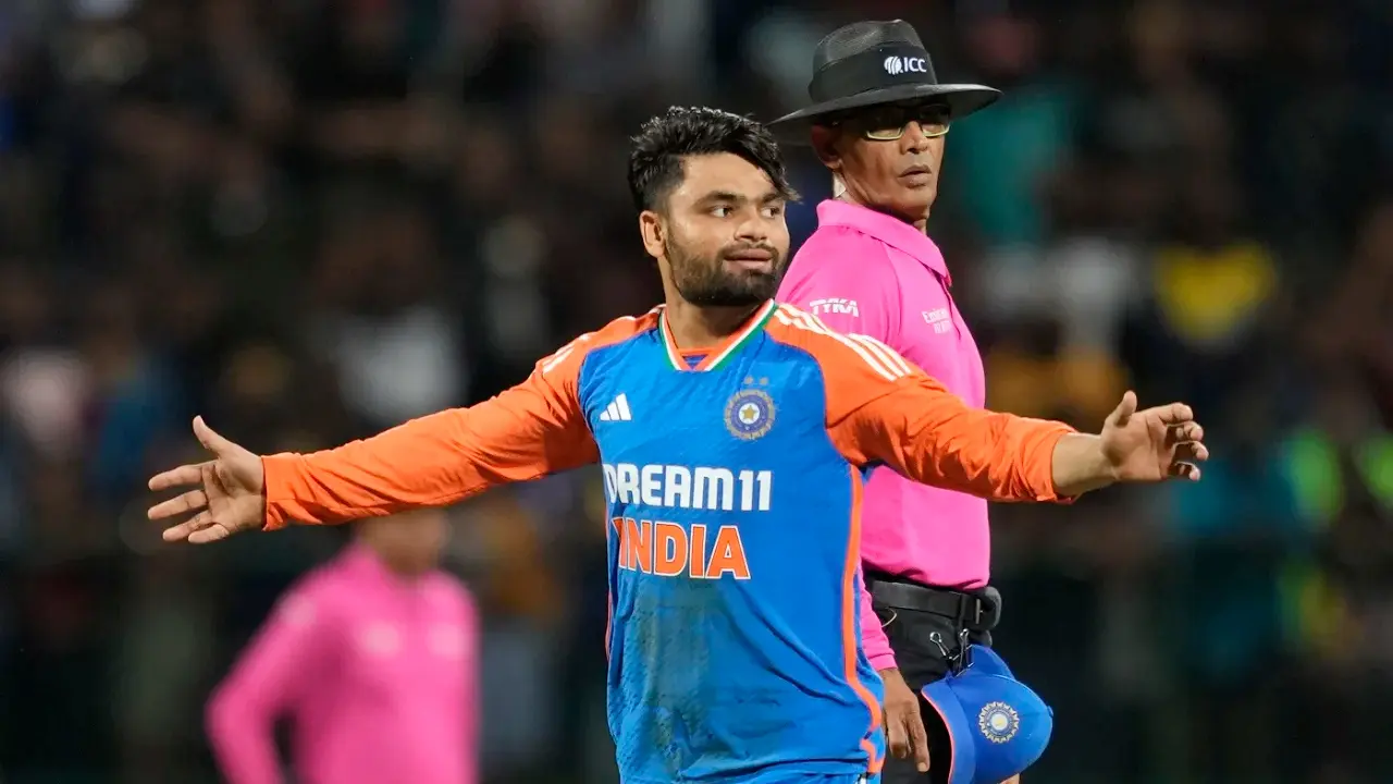 সরকারি শিক্ষা কর্মকর্তা পদে নিয়োগ পেতে পারেন ভারতীয় ক্রিকেটার