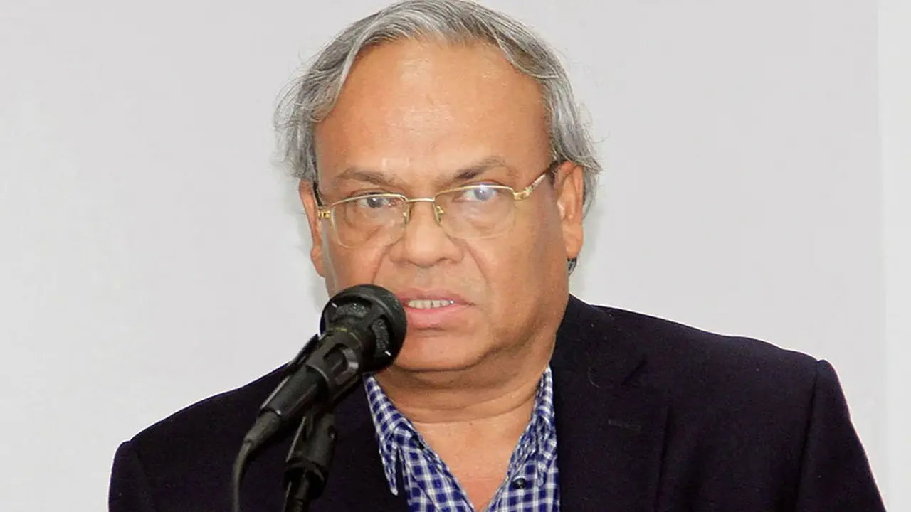 বাংলাদেশে গণতন্ত্রের দুর্ভাগ্য, অবাধ নির্বাচন নিয়ে গড়িমসি হয় : রিজভী